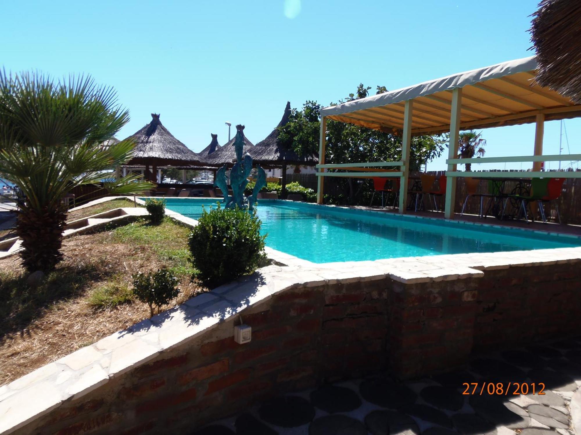Tribunia Beach Hotel Tribalj Exterior foto