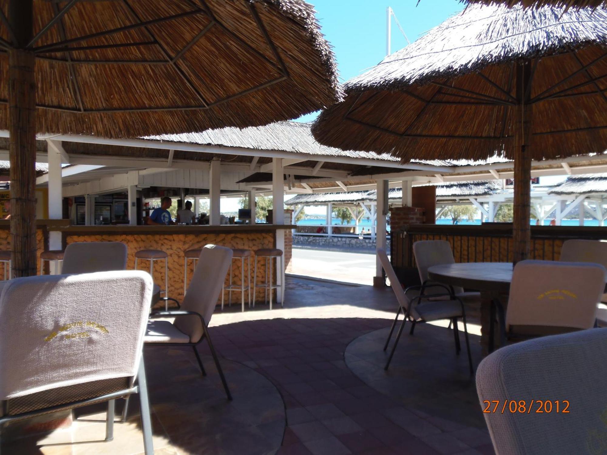 Tribunia Beach Hotel Tribalj Exterior foto
